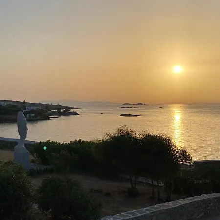 Les 4 Soeurs A - Paros Feriehus *