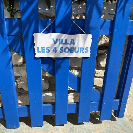 Les 4 Soeurs A - Paros