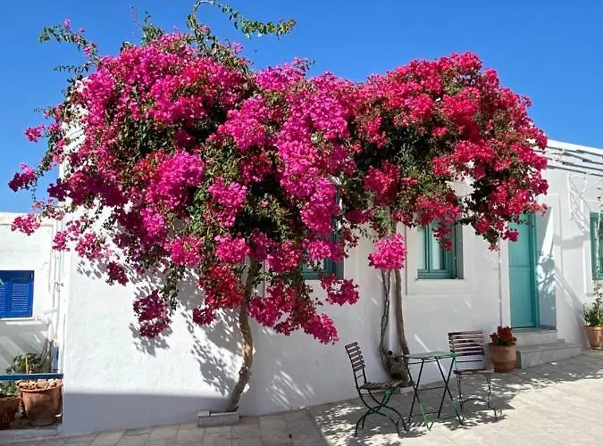 Les 4 Soeurs A - Paros